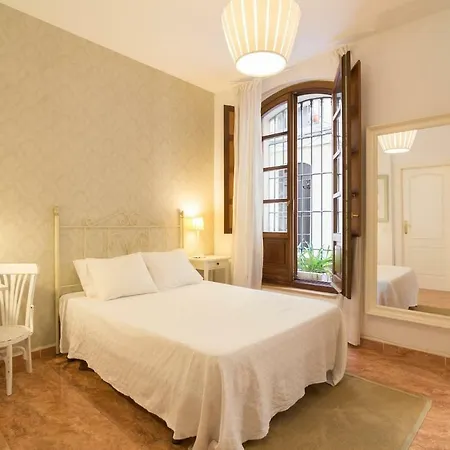 Lyrioshomes La Merced Centro Apartamento