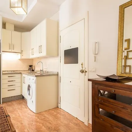 Lyrioshomes La Merced Centro Apartamento