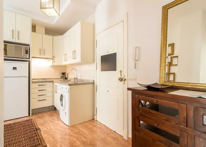 Lyrioshomes La Merced Centro Apartment